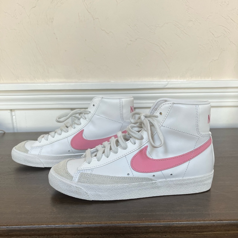 Nike Blazers 6.5